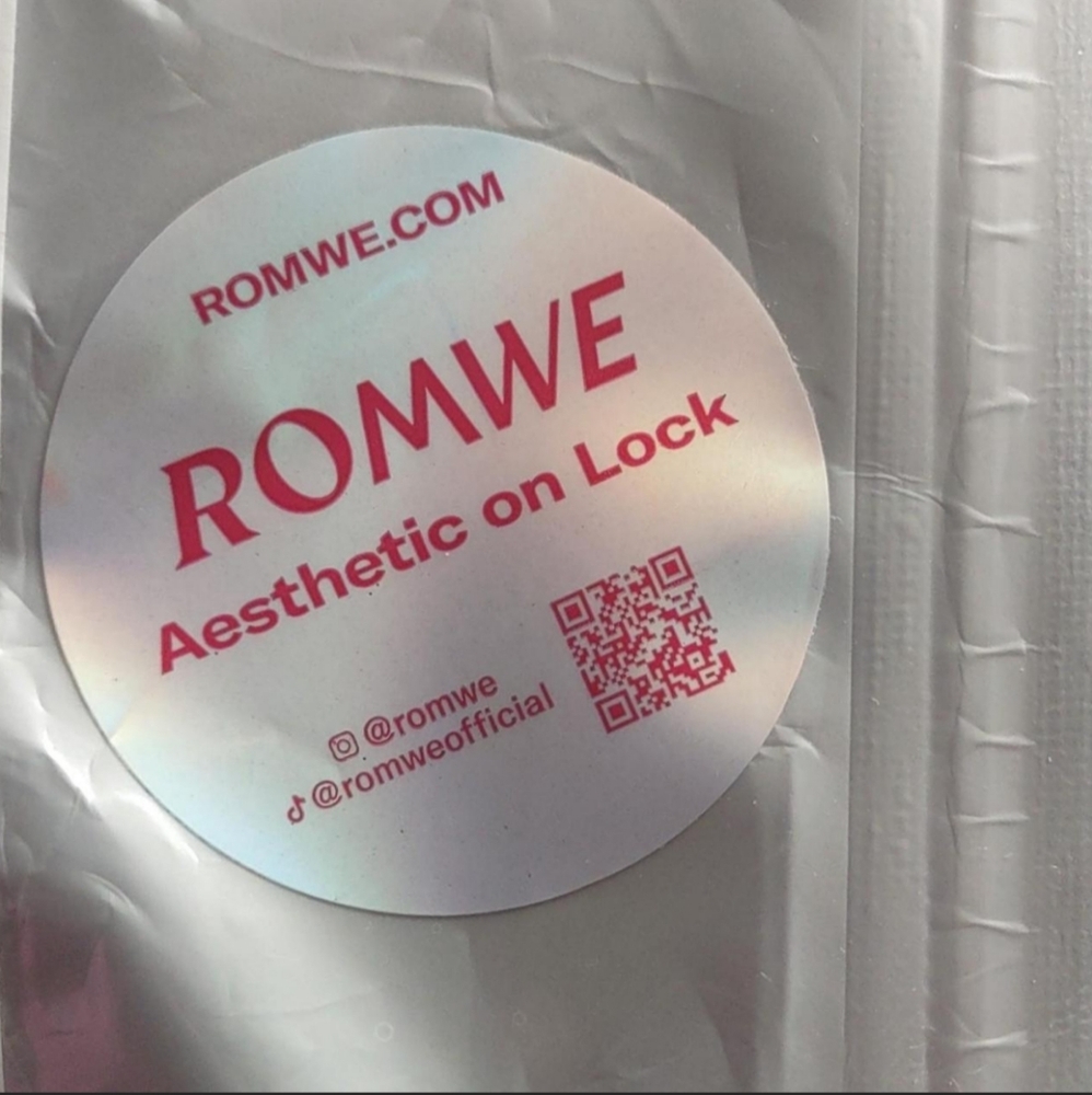 ROMWE Holographic Sticker - Picture 2 of 2
